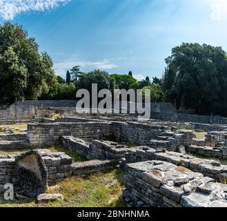 Ruinen der römischen Villa in Brijuni (Brioni) Nationalpark (Insel in der Adria, in der Nähe von Pula, Istrien, Kroatien bekannt Stockfoto