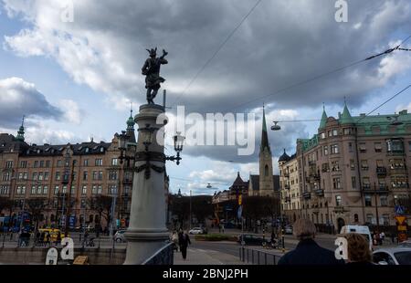 22. April 2018 Stockholm, Schweden. Skulpturen auf der Brücke Djurgardsbronin Stockholm. Stockfoto