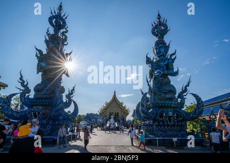 Wat Rong Suea Ten (Blauer Tempel) in Chiang Rai, Thailand, Südostasien, Asien Stockfoto