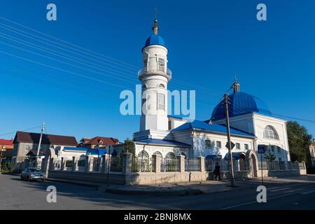 Weiße Moschee von Astrachan, Astrachan Oblast, Russland, Eurasien Stockfoto