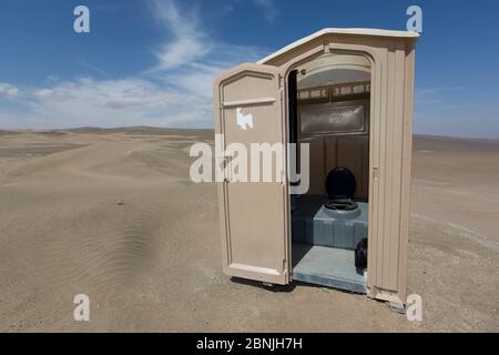 Wc in Nazca Küstenwüste, San Fernando finden, Peru, November 2013. Stockfoto