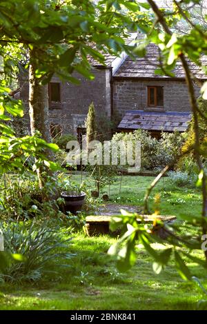 Peat Lane, Bewerley, Harrogate, North Yorkshire, England, Großbritannien. 07/05/20. Abendbilder eines traditionellen Moorlandes Nidderdale Cottage Stockfoto