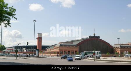 Außenansicht des Bahnhofs Madrid Atocha Stockfoto