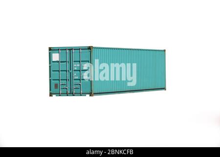 Blauer Container geschnitten weißer Hintergrund Stockfoto