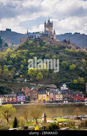 Reichsburg Cochem, Burgromantik an der Mosel, Wahrzeichen und Kulturgut im Sinne der Haager Konvention. Stockfoto