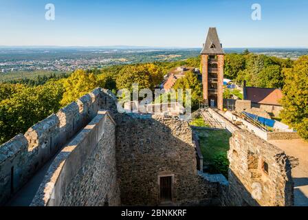 Burg Frankenstein südlich von Darmsatdt, Eberstadt, Odenwald, mystische Burg mit gruseliger Geschichte, Stockfoto