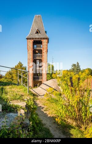 Burg Frankenstein südlich von Darmsatdt, Eberstadt, Odenwald, mystische Burg mit gruseliger Geschichte, Stockfoto