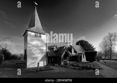 St Andrews Church, Greensted Village, near Chipping Ongar, Essex, England, UK die älteste Holzkirche der Welt und die älteste Stabholzkirche Stockfoto