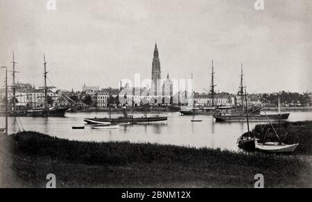 Blick auf die Stadt Antwerpen Anvers Belgien von der anderen Seite des Flusses. Stockfoto