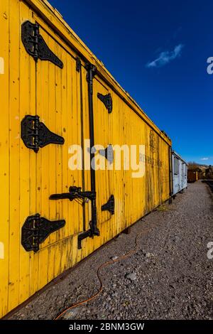 D & RGW Kühlwagen am Chama Bahnhof der Cumbres & Toltec Scenic Railroad in Chama, New Mexico, USA Stockfoto