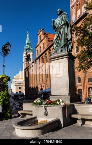 Europa, Polen, Woiwodschaft Kujawien-Pommern, Torun / Thorn - Marktplatz und gotisches Altstädter Rathaus Stockfoto