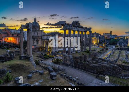 Sonnenaufgang auf dem Forum Romanum Stockfoto