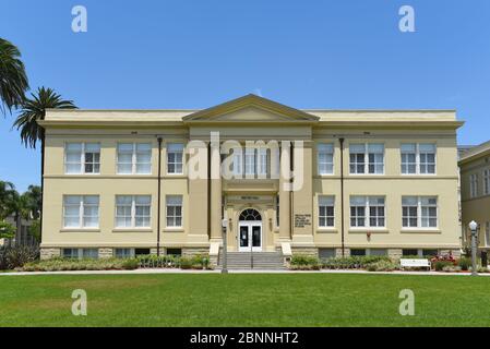 ORANGE, KALIFORNIEN - 14. MAI 2020: Reeves Hall auf dem Campus der Chapman University. Stockfoto