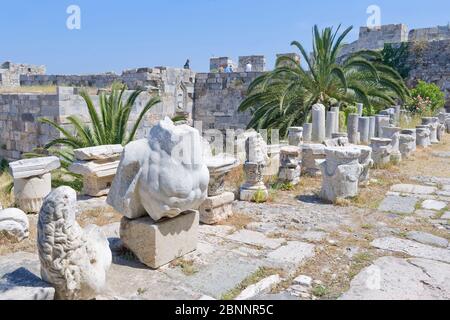 Archäologische Funde in der Festung der Ritter von Saint John, Kos Stadt, Kos, Dodekanes Inseln, Griechenland, Europa Stockfoto