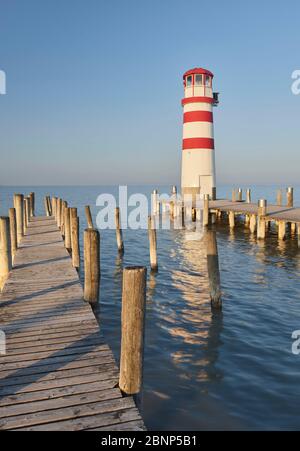 Leuchtturm in Podersdorf am See, Neusiedlersee, Burgenland, Österreich Stockfoto