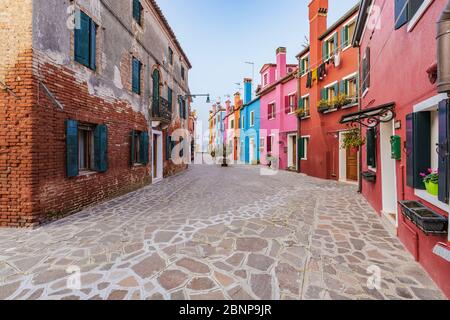 Burano, Venedig, Insel, Venetien, Italien, Norditalien, bunte Fischerhäuser, Europa Stockfoto