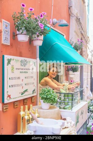 Straßenladen, Portovenere, La Spezia Bezirk, Ligurien, Italien Stockfoto