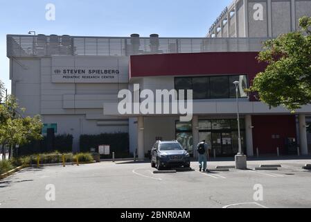 Los Angeles, CA/USA - 9. Mai 2020: Steven Spielberg Pediatric Research Center am Cedars Sinai Medical Center in Beverly Hills Stockfoto