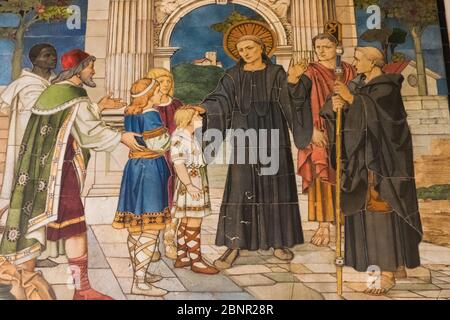 England, London, Westminster, Westminster Cathedral, Chapel of St Gregory und St Augustine, Gemälde, die die Einführung des Evangeliums nach England darstellen Stockfoto