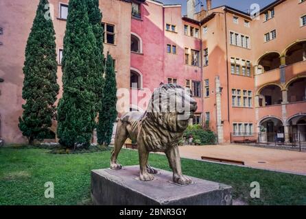 Maison des Advocats. Erbaut im XV Jahrhundert im Viertel Vieux Lyon. Beispiel des Renaissance-Stils. Monument Historique. Lyon ist seit 1998 UNESCO-Weltkulturerbe. Stockfoto