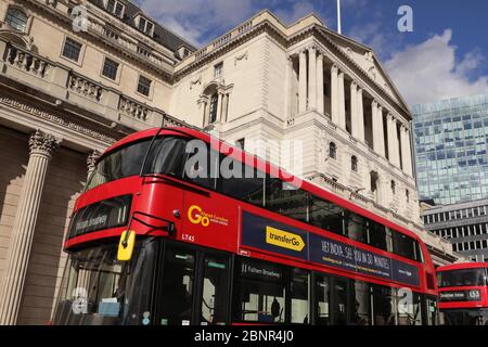 Peking, China. März 2020. Das Foto vom 11. März 2020 zeigt eine allgemeine Ansicht der Bank of England in London, Großbritannien. Kredit: Tim Ireland/Xinhua/Alamy Live News Stockfoto