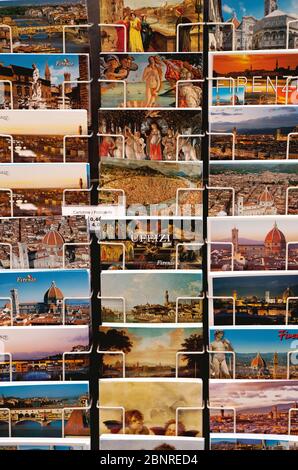 Souvenirs, Postkarten, Ausstellung, Florenz, Toskana, Italien Stockfoto