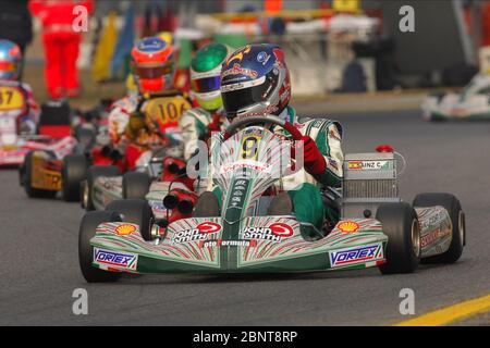 Carlos Sainz während seiner Kart-Karriere hat der spanische Rennfahrer kürzlich für Ferrari für die Saison 2021 und darüber hinaus unterschrieben und Sebastian Vettel ersetzt. Er ist der Sohn des Doppelweltmeisters Carlos Sainz. Stockfoto