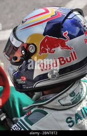 Carlos Sainz während seiner Kart-Karriere hat der spanische Rennfahrer kürzlich für Ferrari für die Saison 2021 und darüber hinaus unterschrieben und Sebastian Vettel ersetzt. Er ist der Sohn des Doppelweltmeisters Carlos Sainz. Stockfoto