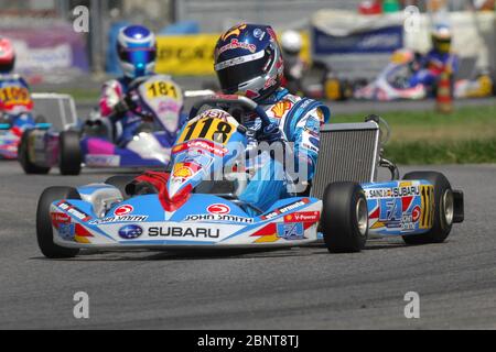 Carlos Sainz während seiner Kart-Karriere hat der spanische Rennfahrer kürzlich für Ferrari für die Saison 2021 und darüber hinaus unterschrieben und Sebastian Vettel ersetzt. Er ist der Sohn des Doppelweltmeisters Carlos Sainz. Stockfoto