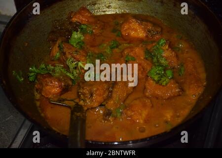 Bengali Style Rohu Fish Curry auch als Rui Macher Jhol bezeichnet Stockfoto