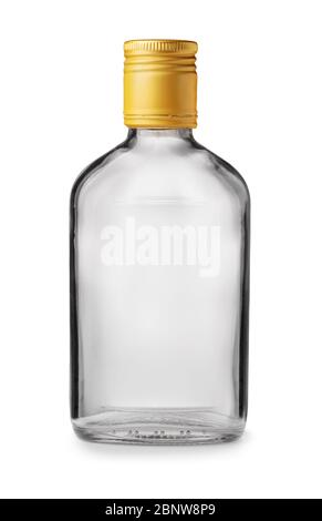 Vorderansicht der auf Weiß isolierten durchsichtigen Alkoholflasche aus Glas Stockfoto