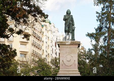 Bronzestatue des spanischen Barockmalers Bartolome Esteban Murillo auf dem Plaza de Murillo in Madrid, Spanien. Stockfoto