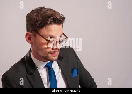 Porträt eines jungen Geschäftsmann Stockfoto