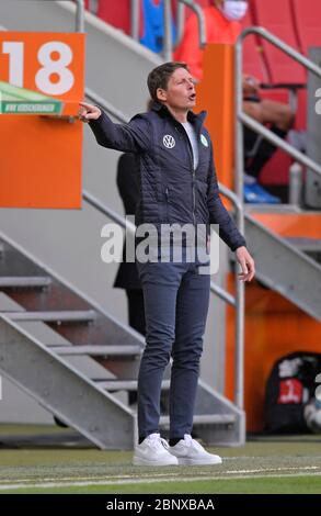 Augsburg, 16. Mai 2020, , Fussball 1. Bundesliga 2019/2020, 26. Spieltag, FC Augsburg - VfL Wolfsburg, in der WWK-Arena Augsburg, Trainer Oliver Glasner (VfL Wolfsburg) © Peter Schatz/ Pool / Alamy Live News via B.Feil/MIS nur für redaktionelle Verwendung! Die DFL-Bestimmungen verbieten die Verwendung von Fotos als Bildsequenzen und/oder quasi-Video. Stockfoto