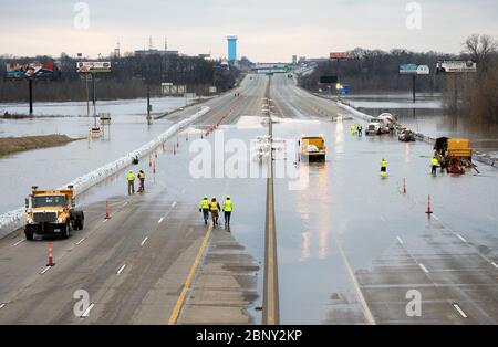 2016 Überflutung in Arnold, Missouri USA entlang des Meramec Flusses bei St. Louis. Stockfoto