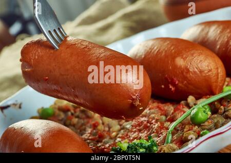 Lincolnshire Wurst und Linsen, köcheln lassen ein-Topf herzhaften Eintopf Stockfoto