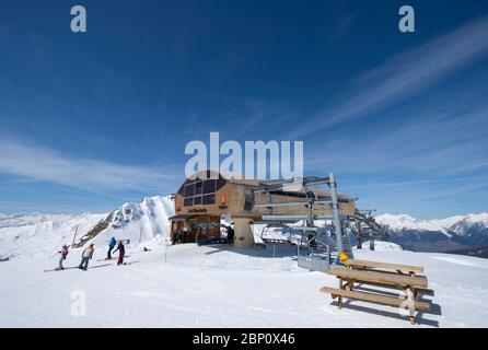 Perfekte Schneeverhältnisse im Skigebiet Belle Plagne in Savoie, Frankreich Stockfoto