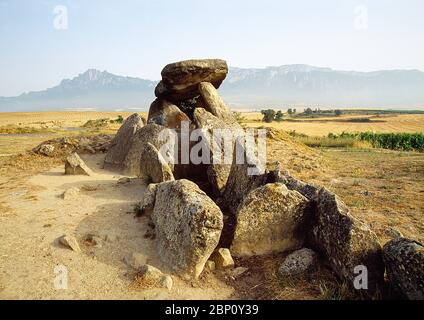 Dolmen von Chabola de la Hechicera. LaGuardia, Alava Provinz, Baskenland, Spanien. Stockfoto