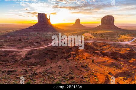 Monument Valleys in the Sunset, Arizona, usa. Stockfoto