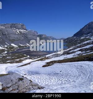 Der Gemmipass, ein Hochpass über die Berner Alpen in der Schweiz auf 2,270 Metern Höhe Stockfoto