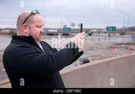 2016 Überflutung im Valley Park, Missouri USA entlang des Meramec Flusses, Nebenfluss des Mississippi Flusses. Stockfoto