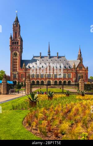 Friedenspalast in Den Haag, Sitz des Internationalen Gerichtshofs in Holland, Niederlande, Wahrzeichen der Stadt im Neorenaissancestil aus dem Jahr 1913 Stockfoto