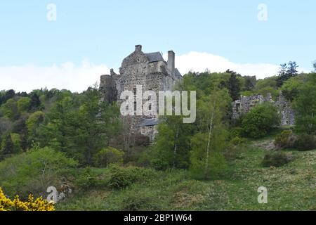 Peebles Scottish Borders, Großbritannien .14. Mai 20 . Neidpath Castle am Fluss Tweed bei Peebles in den schottischen Grenzen. Stockfoto