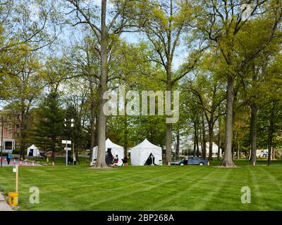 Valhalla, NY, USA - 14. Mai 2020: Mobiles Testgelände des Westchester Medical Center Coronavirus (Covid-19). Stockfoto