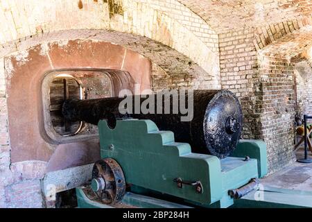 Kanone im Fort Sumter zum Schutz des Charleston Harbour vor der Invasion auf dem Seeweg. Stockfoto