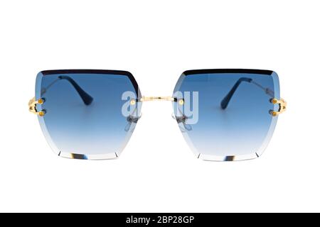 Randlose rechteckige Sonnenbrille mit parlament blauen Farbverlaufslinsen und isoliert auf weißem Hintergrund, Vorderansicht. Stockfoto