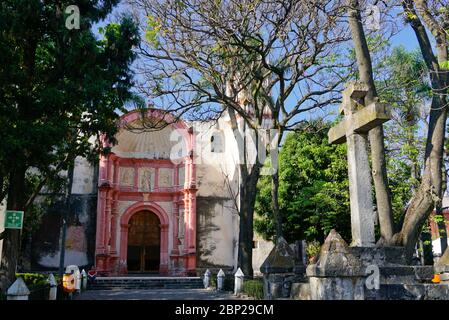 Kapelle des Dritten Ordens des Heiligen Franziskus, (Tercera Orden Chapel de Saint Francis), Cuernavaca, Mexiko Stockfoto