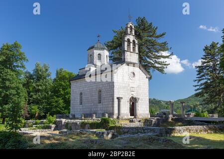 Die Cipur Kirche, auch als Kirche der Geburt der Jungfrau genannt, auf den Ruinen der alten Cetinje Kloster gebaut. Cetinje, Montenegro Stockfoto