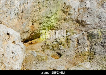 Wai-O-Tapu heiße Quellen, Rotorua, Neuseeland. Ein aktives geothermisches Gebiet auf der Nordinsel innerhalb der Vulkanzone Taupo. Stockfoto