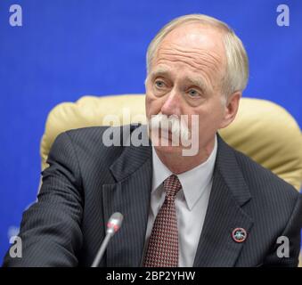 Expedition 59 Post Docking Pressekonferenz NASA Associate Administrator für das Human Exploration and Operations Directorate William Gerstenmaier beantwortet Fragen während einer Expedition 59 Post-Docking Pressekonferenz, Freitag, 15. März 2019 im Baikonur Hotel in Baikonur, Kasachstan. Stockfoto